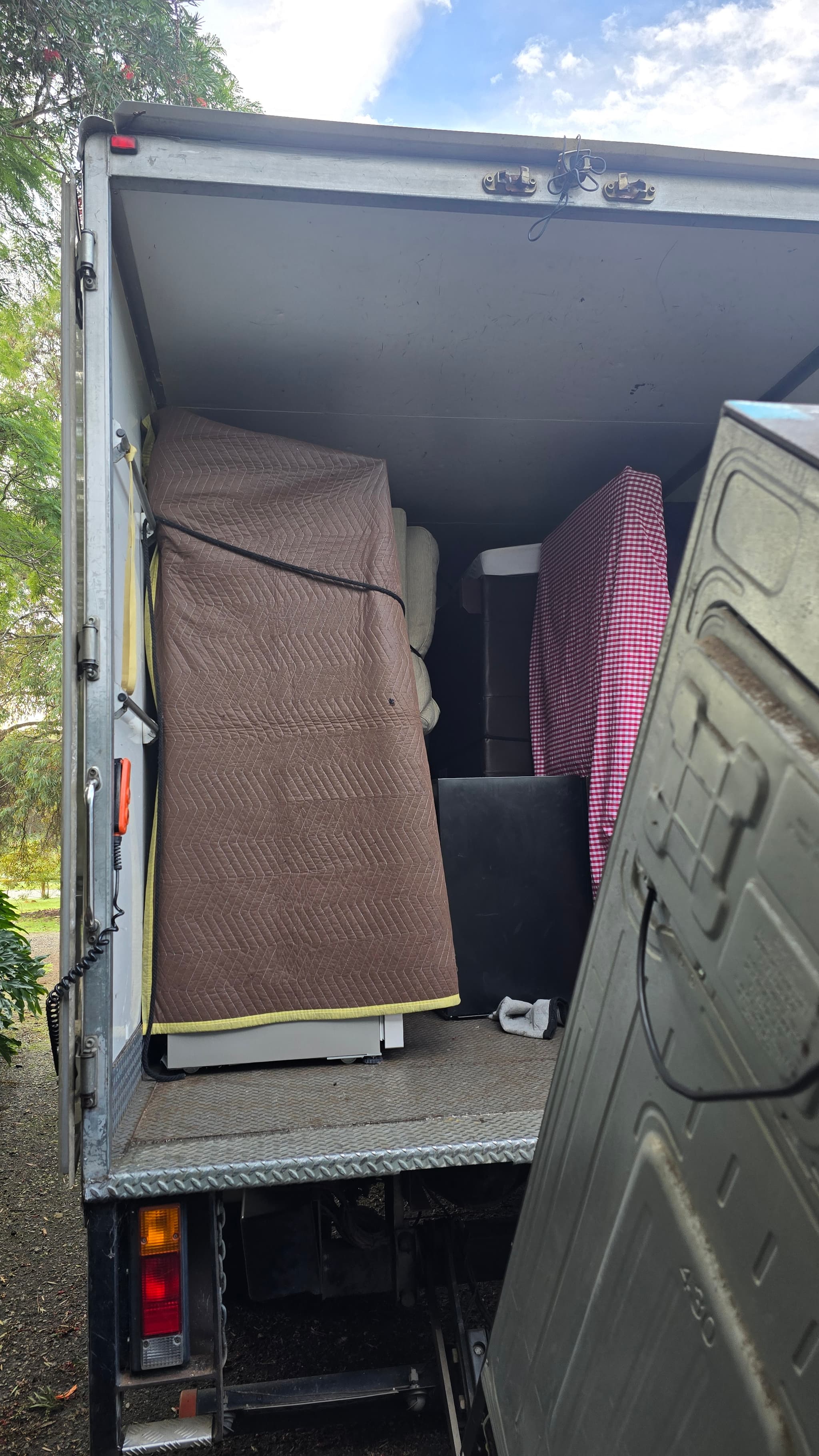 NP Movers work in Doubleview