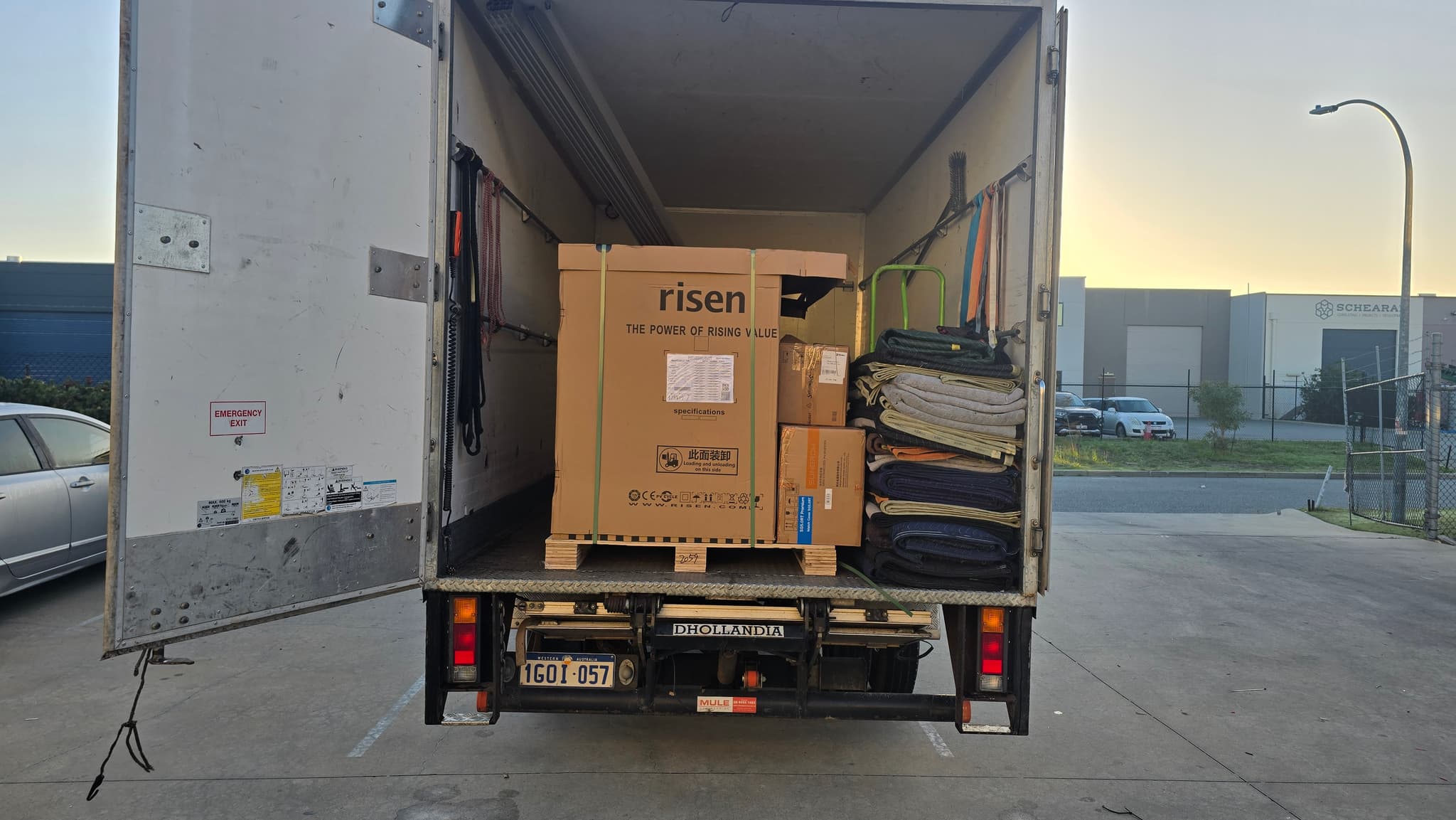 NP Movers work in Warwick