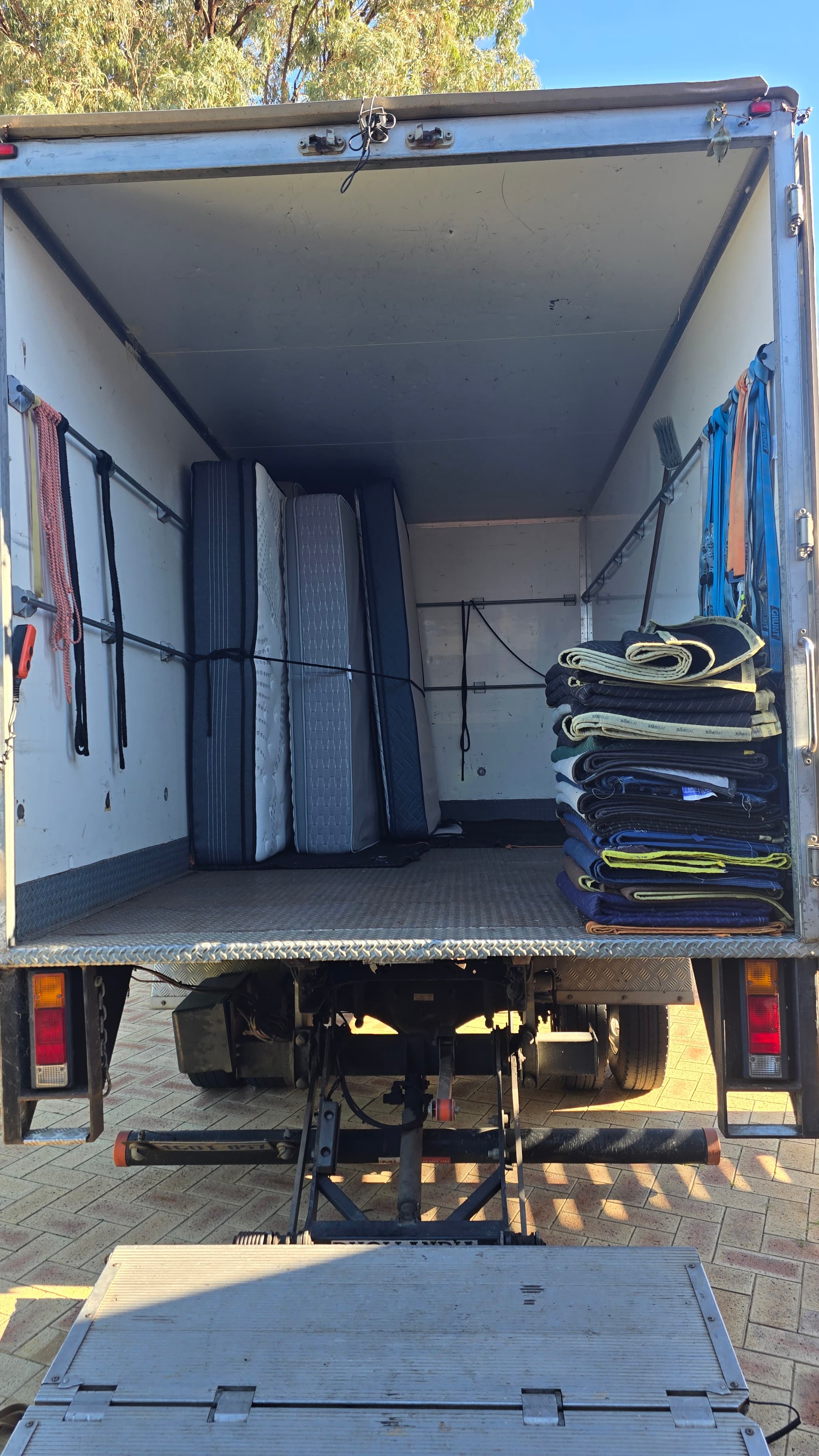 NP Movers work in Clarkson